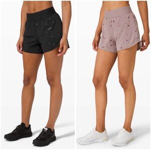 Lululemon Hotty Hot Short 4" *Logo Poco Logo Foil Black/Violet Verbena